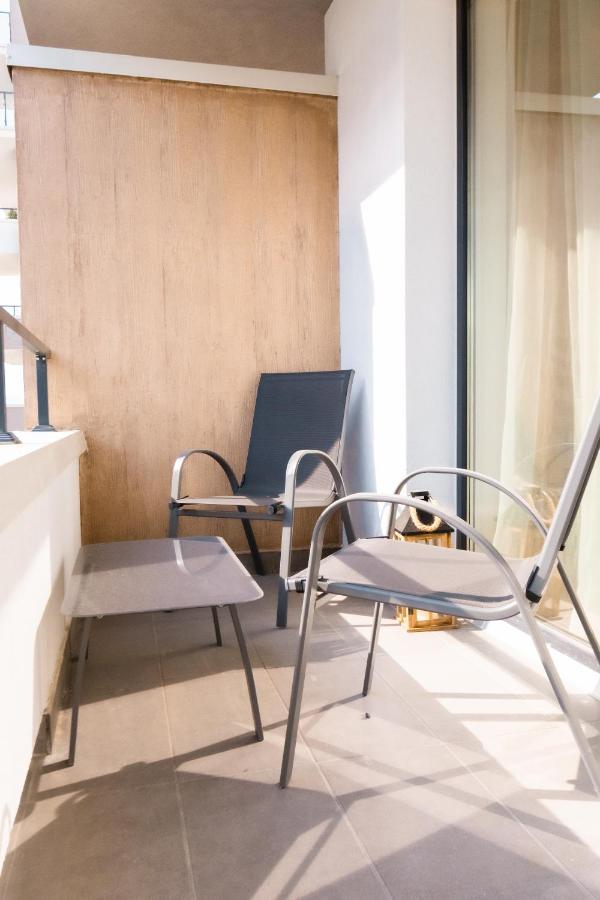 Brown Bear Apt. Boho Style Bedroom W/ City View & Free Parking Braşov Eksteriør billede